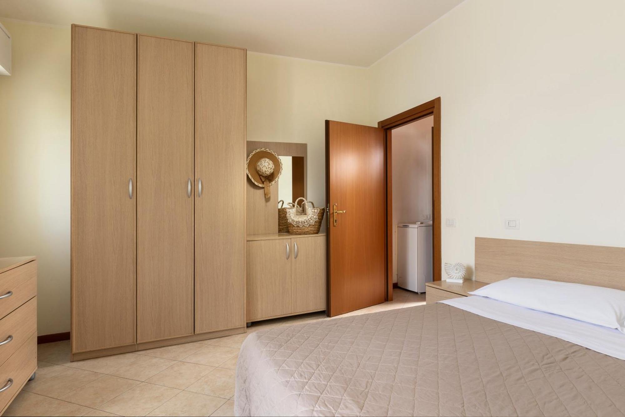 Residence Uno Studio&Suites Rimini Extérieur photo