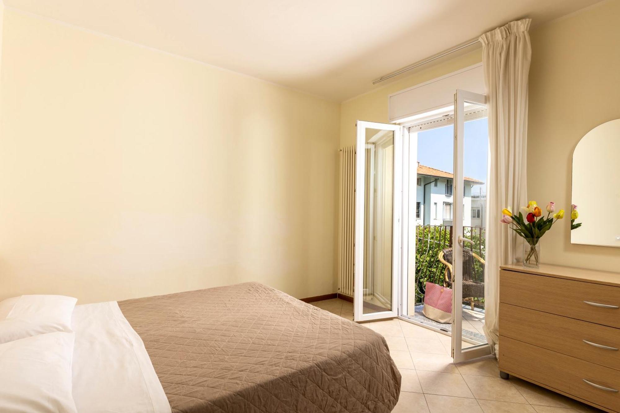 Residence Uno Studio&Suites Rimini Extérieur photo