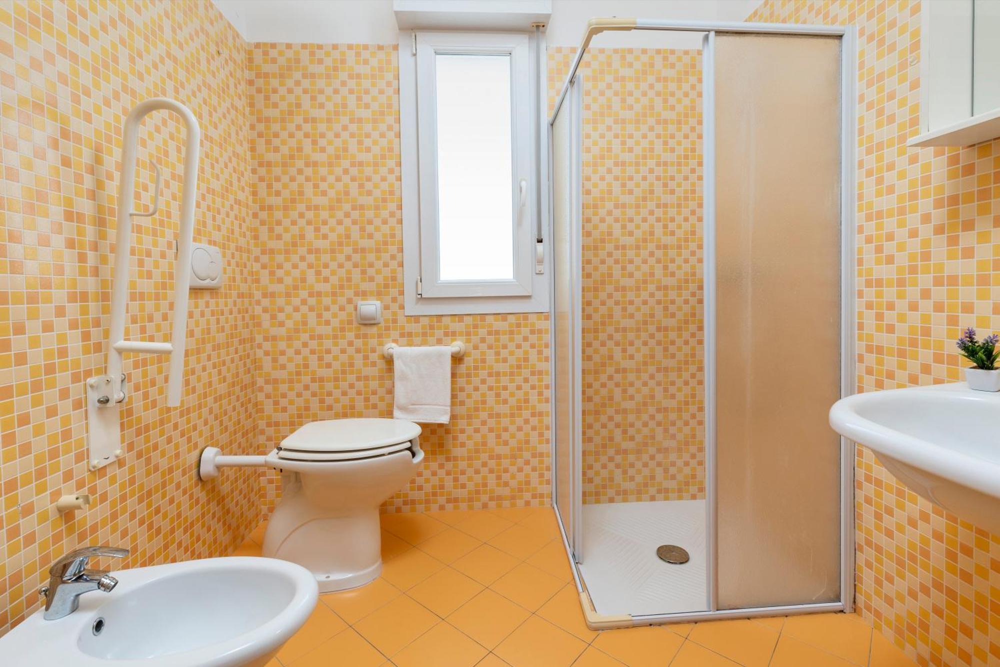Residence Uno Studio&Suites Rimini Extérieur photo