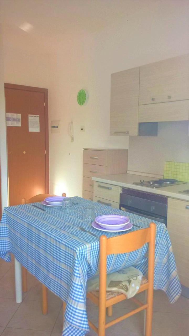 Residence Uno Studio&Suites Rimini Extérieur photo